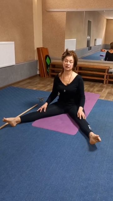 "Лечим колени" Ч.3.  Йога. Марина Кузнеделева #shorts #yoga #йога  #колени #лечим