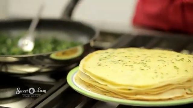 Schichtkuchen mal anders: Herzhafte Pfannkuchentorte mit Lachs🐟 | Sweet & Easy - Enie backt | sixx