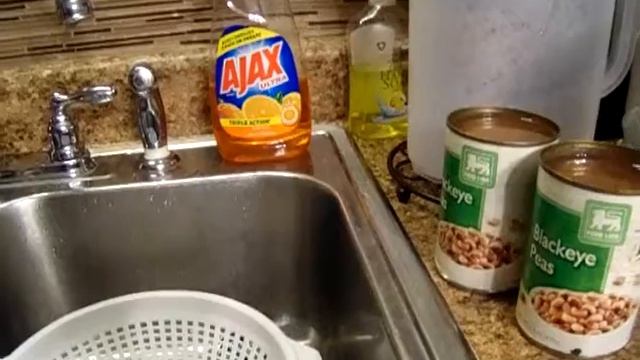 How To Make Canned Blackeye Peas Tastes Delicious and Like It's Fresh Out The Garden