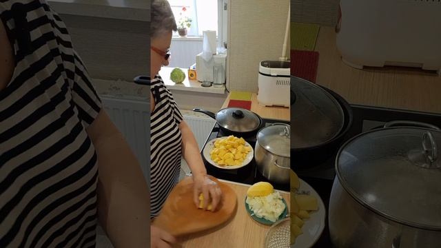 готовлю обед из того что было/