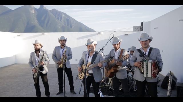 El Año Viejo  - Conjunto Monarka