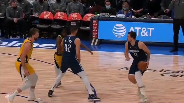 Luka Doncic B2back Beautiful Rainbow 3's Against Indiana Pacers