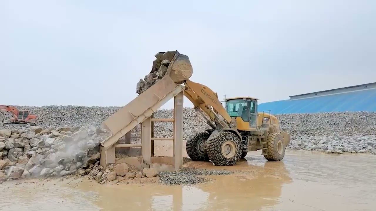 YX656