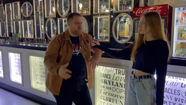 Влад Шаперов- Организатор школьных дискотек