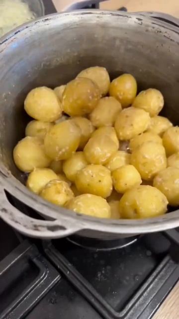 Вкуснейшая молодая картошка со сливками в казане 👌