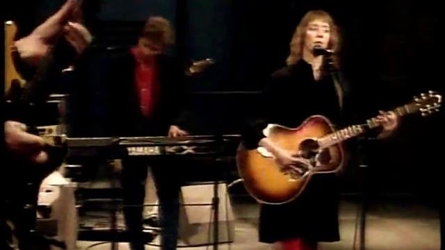 Suzanne Vega  -  Luka (Live on Letterman 1987)