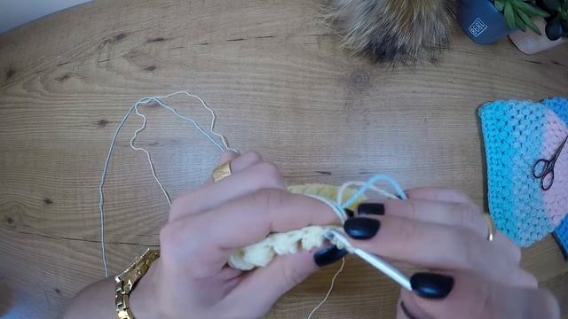 Bonnets dégradé point puff 4 tailles crochet