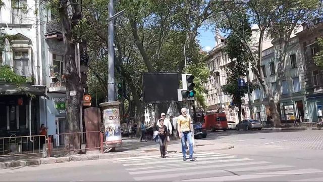 Одесса 5 минут назад. ДВА СИЛЬНЫХ ВЗРЫВА! СООБЩАЮТ О ПРИЛЁТЕ! В НЕБЕ ДЫМ!