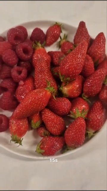 strawberry 🍓#trending #shortsfeed #ytshort #shorts video
