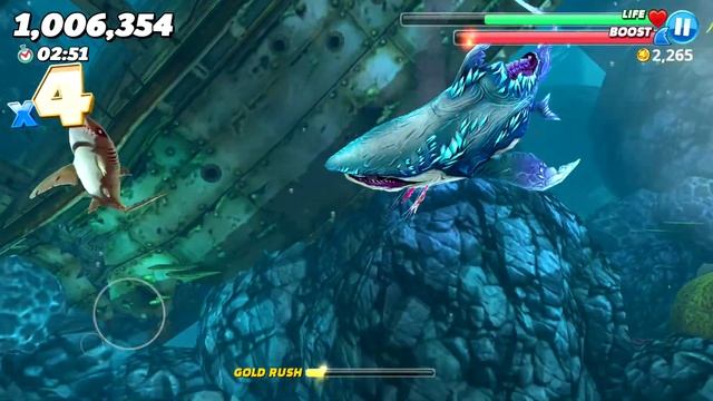 EVOLUTION OF MEGALODON (HUNGRY SHARK WORLD)
