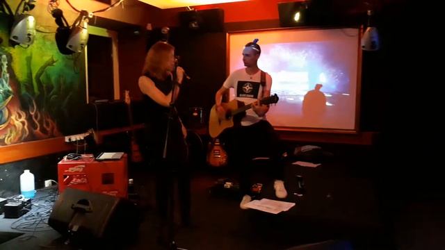 Anna Mora/AH-13 - Marionetė (acoustic live)