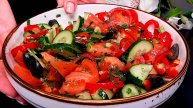 Идеальный перекус: Свежие овощи + маслины + зелень. Вкус как в Греции!