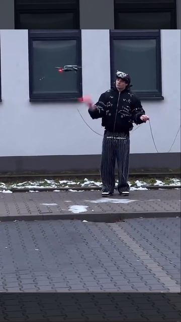〰️  На улице потеплело, можно уже не сидеть дома, а пойти и выгулять свои дроны.