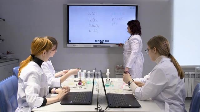 Загрузить_Изучение рН растворов солей с применением цифровых лабораторий по химии