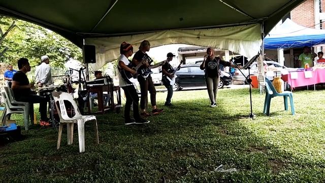 Sumandak Sabah by Alacart Buskers