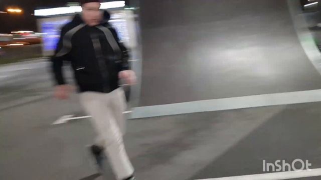 Холод не помеха, последние дни катания в скейт парке, новые трюки эпичные падения.