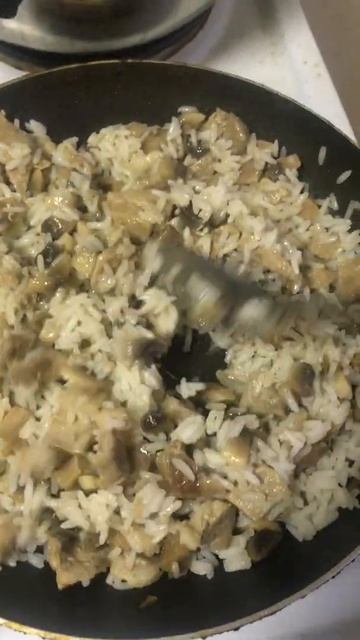 Готовим мясо с грибами и рисом