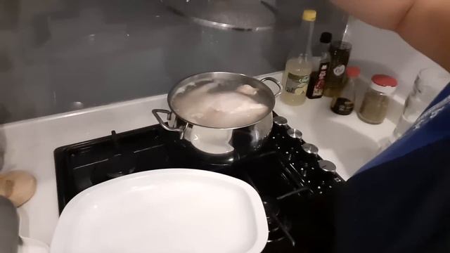 ПЕРЕД ГОТОВКОЙ СУПА НУЖНО ПОДКРЕПИТЬСЯ СЛАДКИМИ ПИРОГАМИ