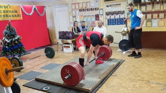 Соревнования 24 декабря. ДК Современник тяга 220+