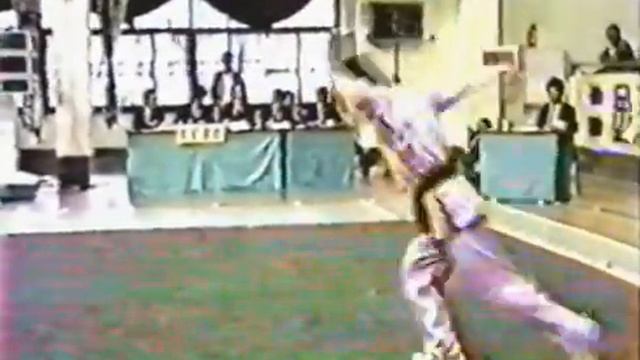 Wushu Changquan men 08 China Ушу чанцюань