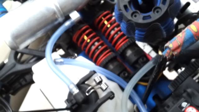 TRAXXAS SLAYER DUAL FUEL TANK by: Benz Antonio