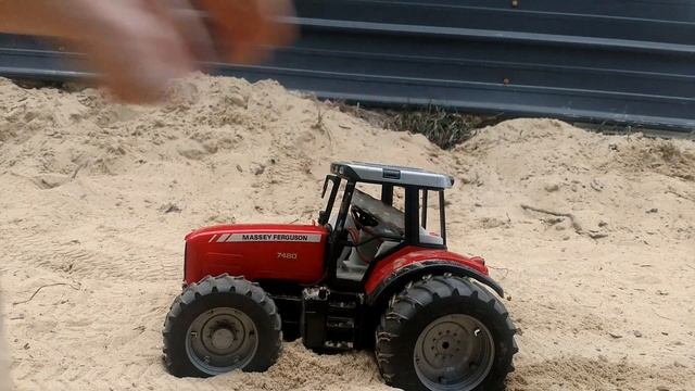 RC Bruder Massey Ferguson 7480 4WD test run