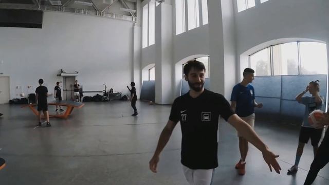 ЗАГЛЯНУЛИ НА ТЕКБОЛ!
