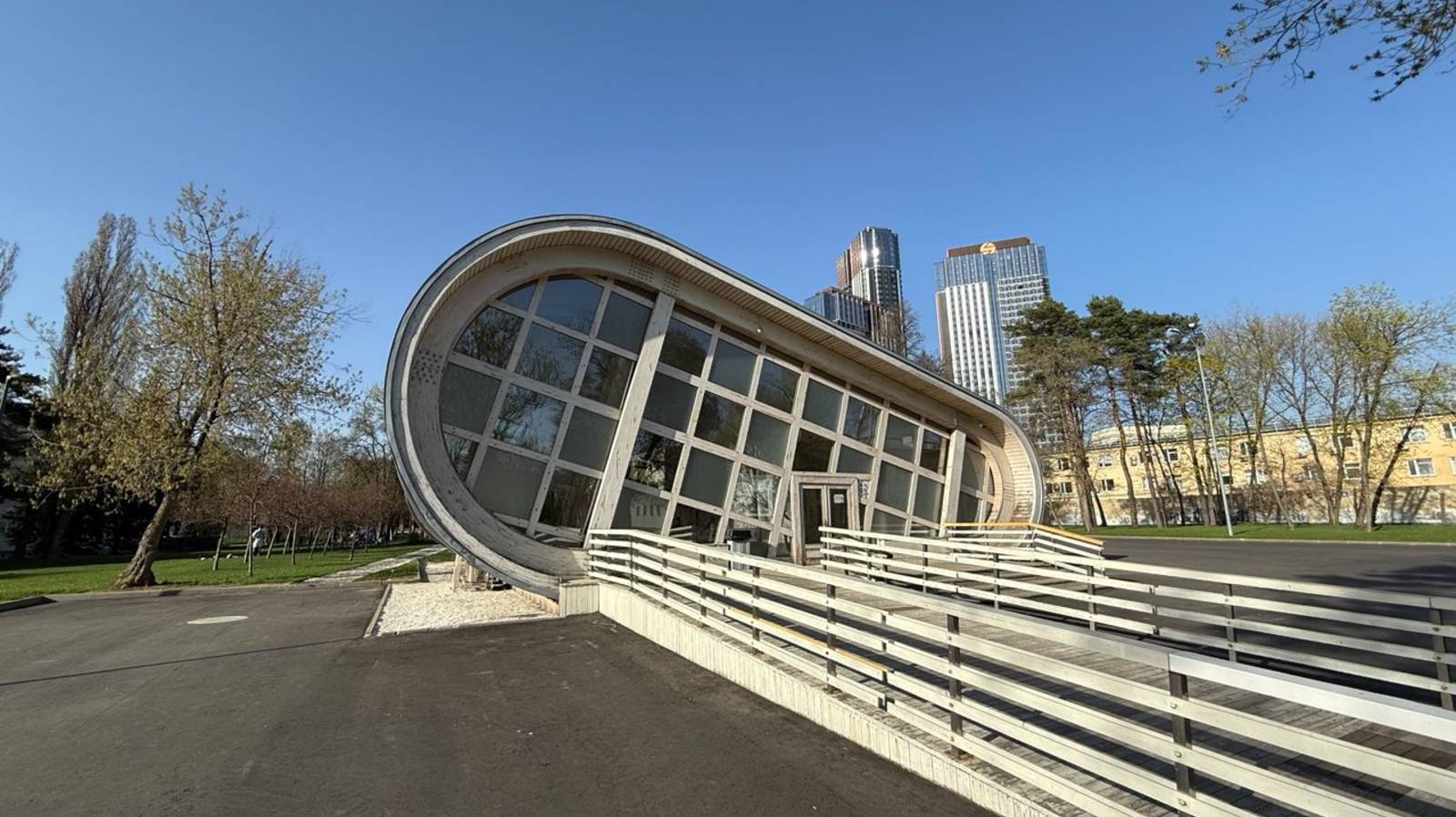 Необычный шахматный клуб на ВДНХ на ремонте до 1 июля