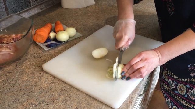 Соковитий тушкований Кролик