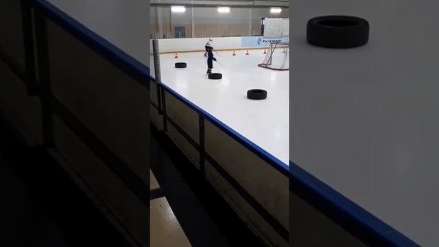 Уроки хоккея