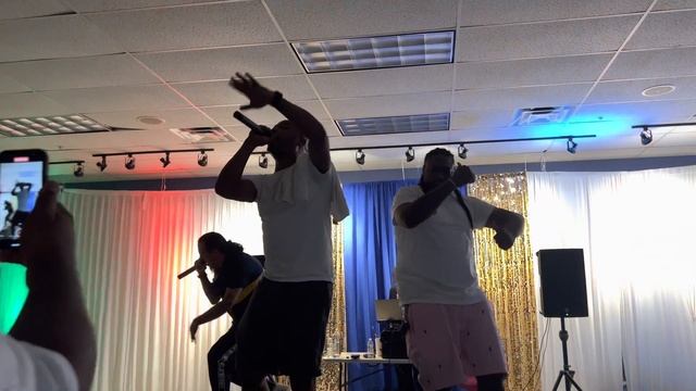Hip Hop Ain't Dead Show/90s Party (Jay Royale Performance feat. Guy Grams, Dirt Platoon, iconthaGod