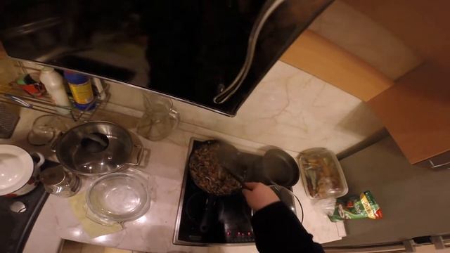 готовим грибочки)) быстро и вскусно