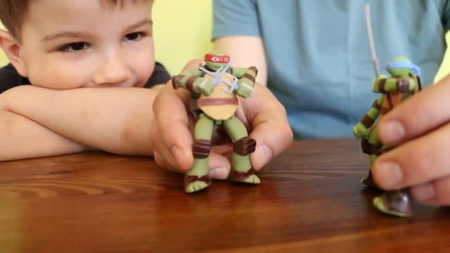 распаковка игрушек машинка Мусоровоз и  Черепашки ниндзя