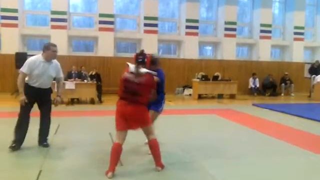 Настя, синий шлем