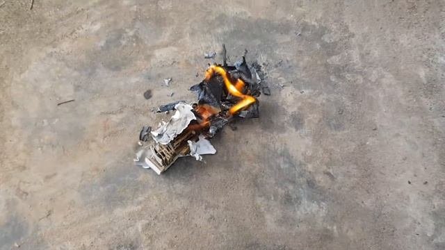 трактор мтз-80 из картона горит!!!