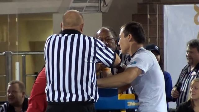 World Armwrestling Championship 2011 - Dzitiev vs Raikhanov (Right Hand)