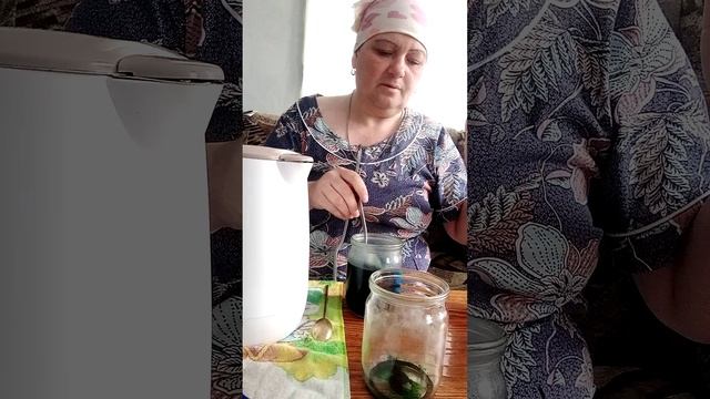 Вы уже покрасили яйца к празднику? Если нет , давайте вместе.