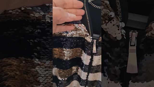 Продаётся новая итальянская стильная легкая курточка - блузка с пайетками, фирмы Marella.