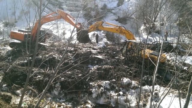 Утонул jcb