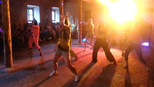 zumba kiko rivera ft. dr bellido chica loca Svetlana Lonska Kraslava