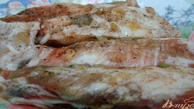 Рёбрышки с луком