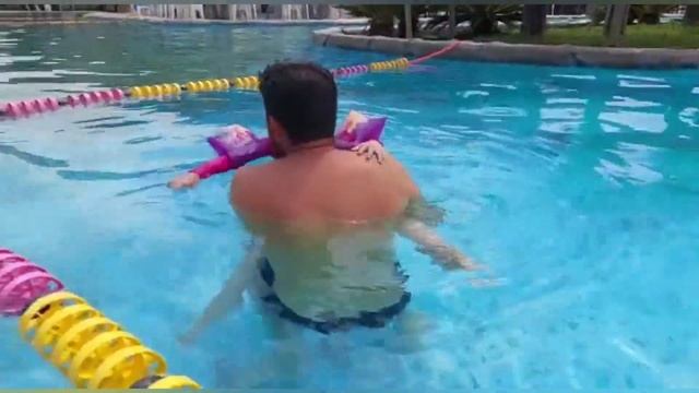 Mari e Samuel conhecendo o Park aquático Curupy acqua Park , foi muito divertido! #diversão #curupy