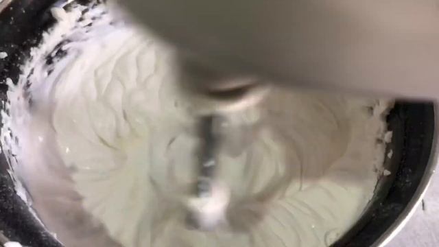 Պաղպաղակ շատ համեղ վանիլային և շոկոլադե