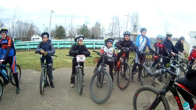 Инструктаж перед выездом. Велоспорт-Юность России. Сафоново. 15.04.2017