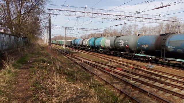 Электровоз ВЛ11 279 с грузовым составом станция Чехов