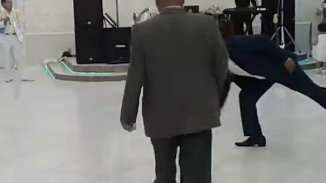 танец красивой девочки из Токмока