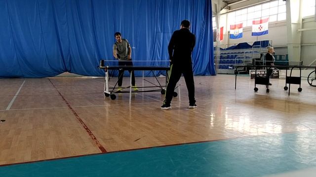 Александра Емельянова тренировал Владислав Агриков :)