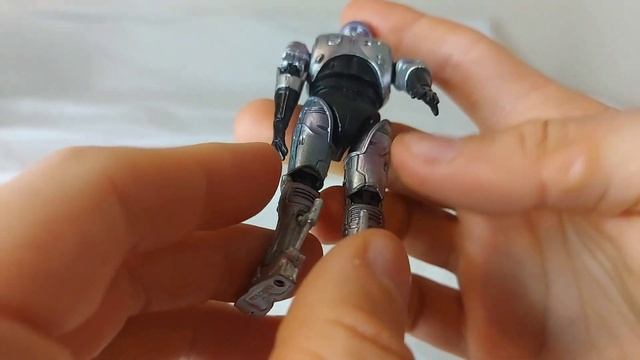 Hiya Toys Exquisite Mini Robocop review