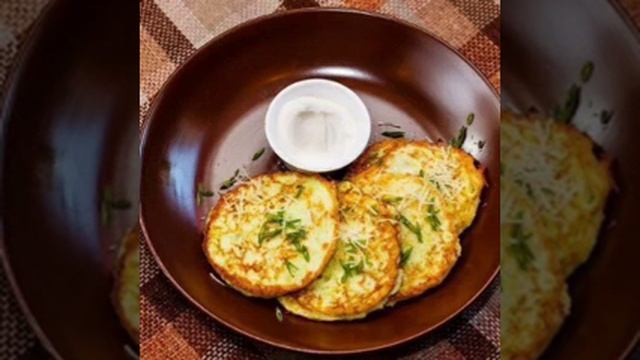 draniki from zucchini recipe in the descriptions