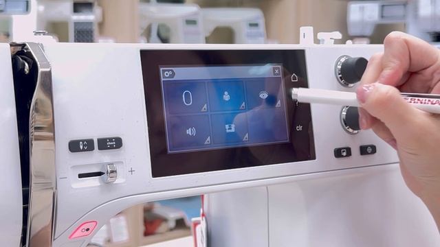 Bernina В500 - обзор вышивальной машины